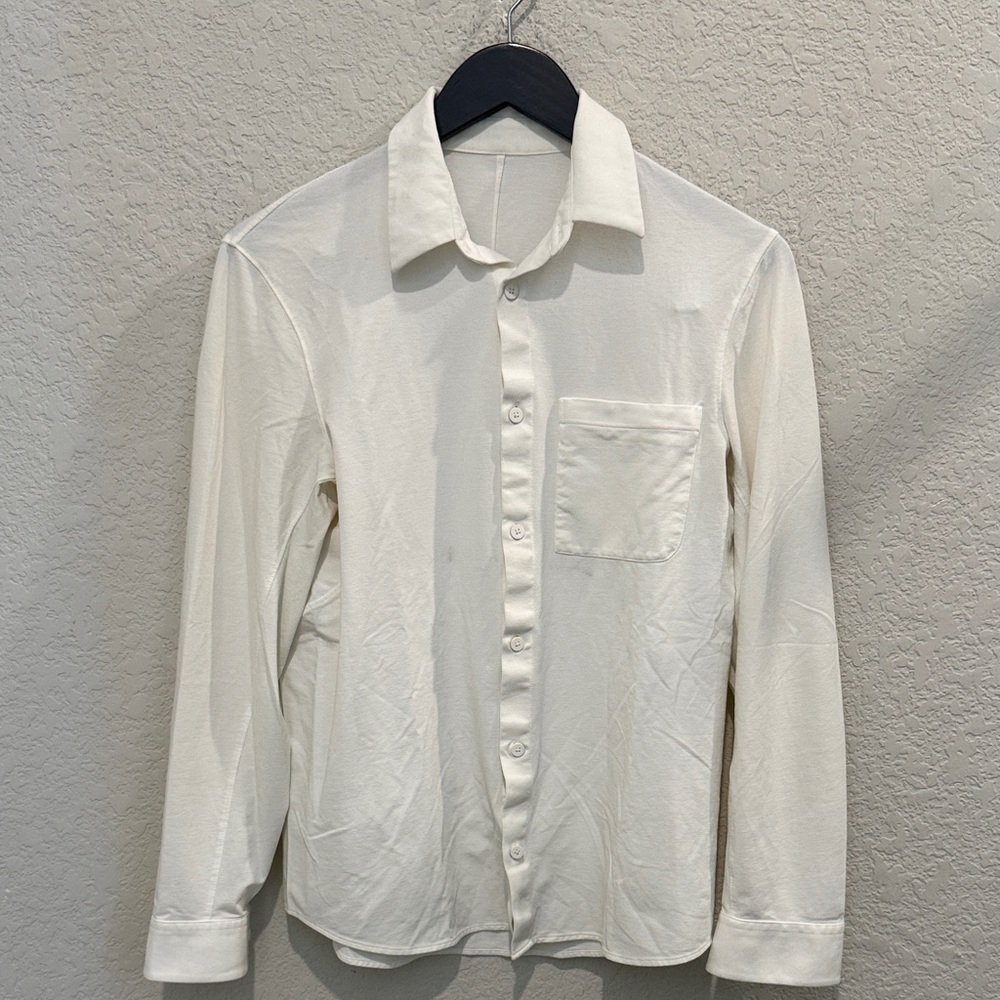 lululemon athletica Men’s Casual Button-Down Shirt in Off-White/Cream